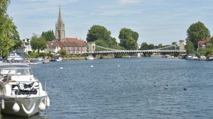 Marlow River Thames- click for photo gallery